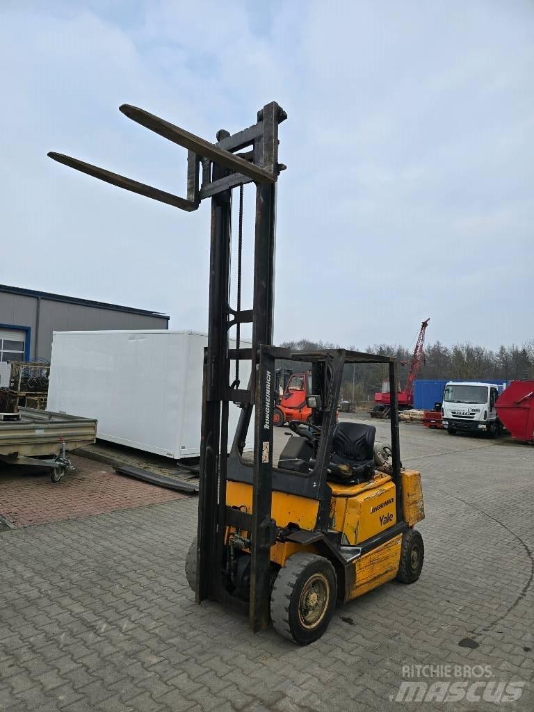 Jungheinrich TFG 25 Камиони с АГУ