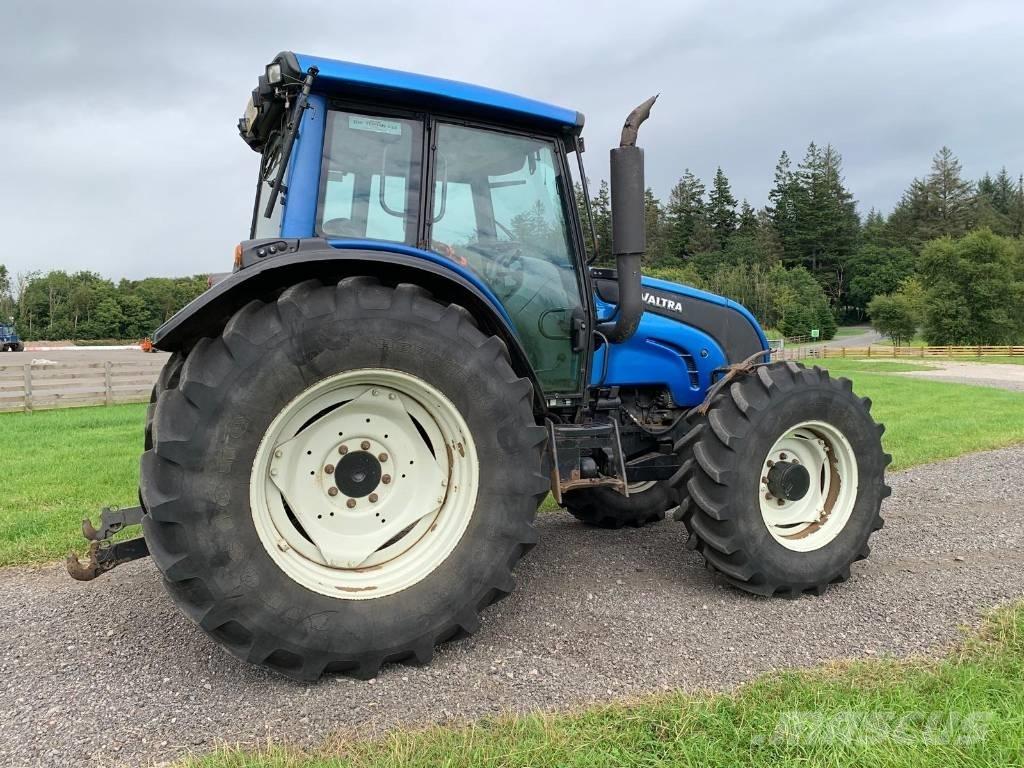 Valtra N141 Tractor Горски трактори