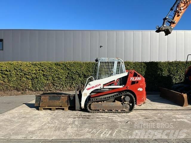 Takeuchi TL 230 Мини товарачи
