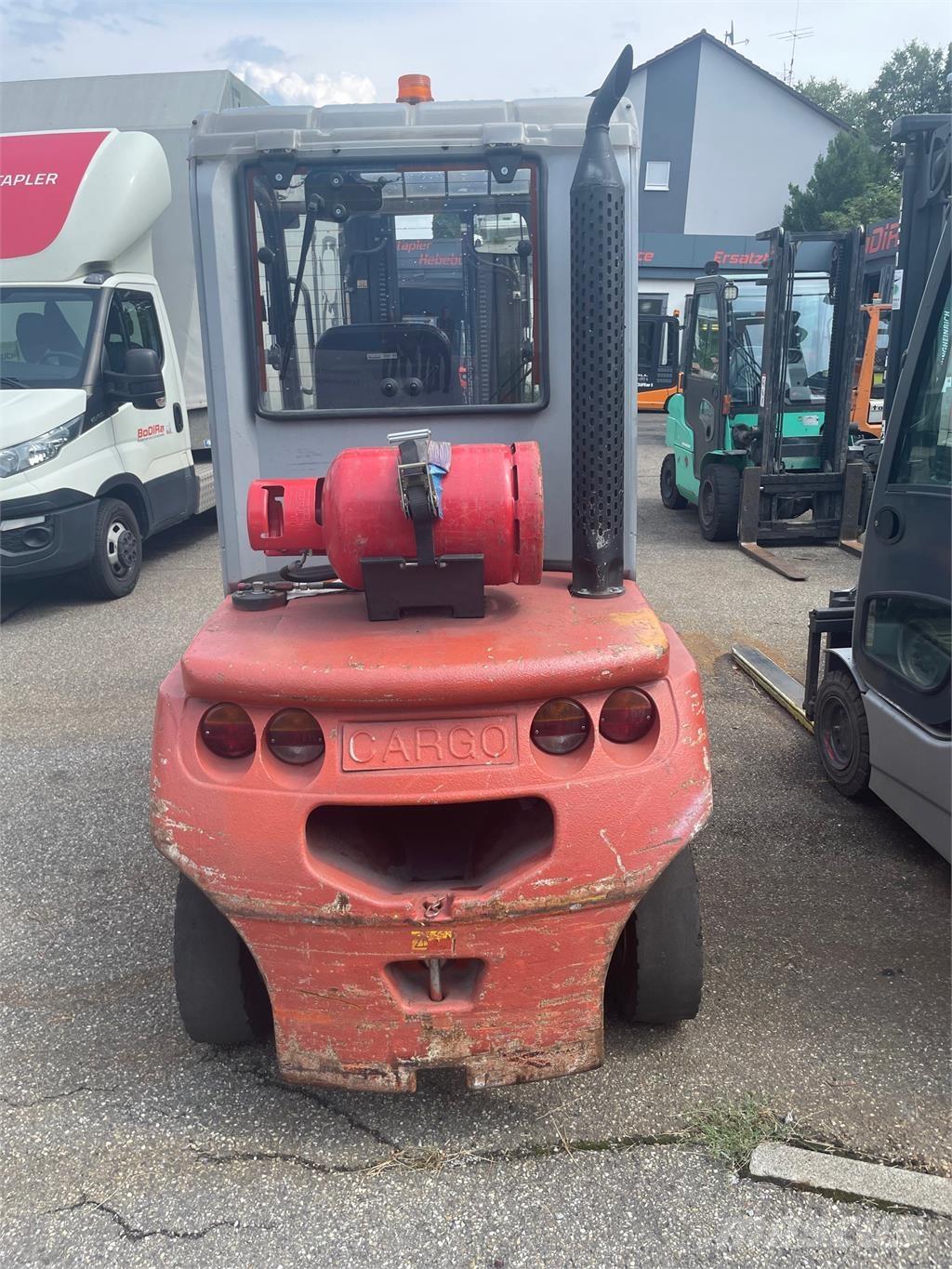 BT C4G300 Камиони с АГУ