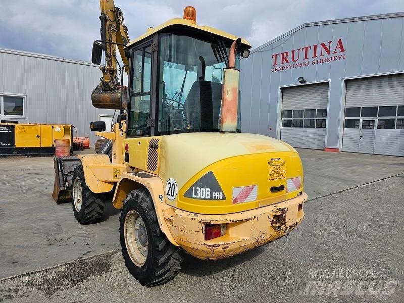 Volvo L 30 B Колесни товарачи