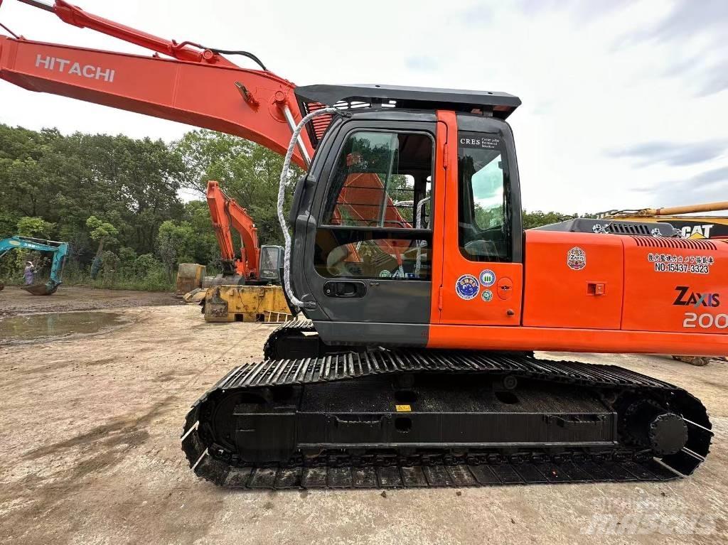 Hitachi ZX 200 Мини екскаватори < 7 т