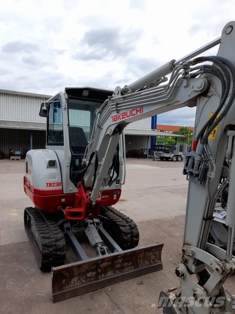 Takeuchi TB 230 Мини екскаватори < 7 т