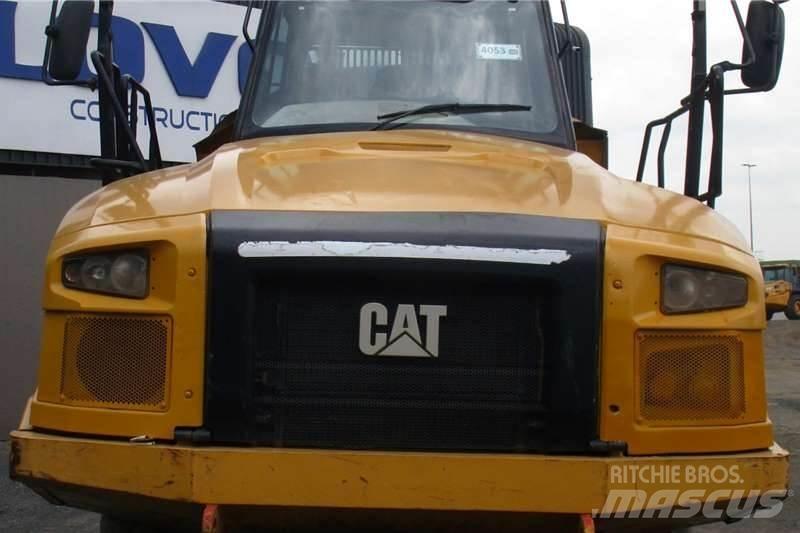 CAT 730C2 Дъмпери/моторни превозни средства