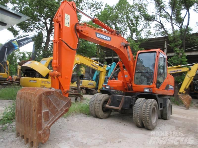 Doosan DH150W-7 Колесни екскаватори