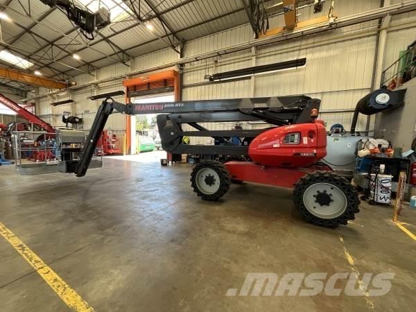 Manitou 200ATJ Съчленени стрелови подемници