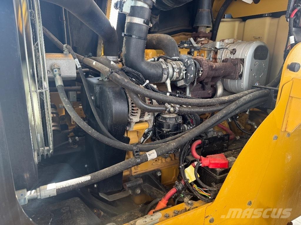 CAT 914 K Колесни товарачи