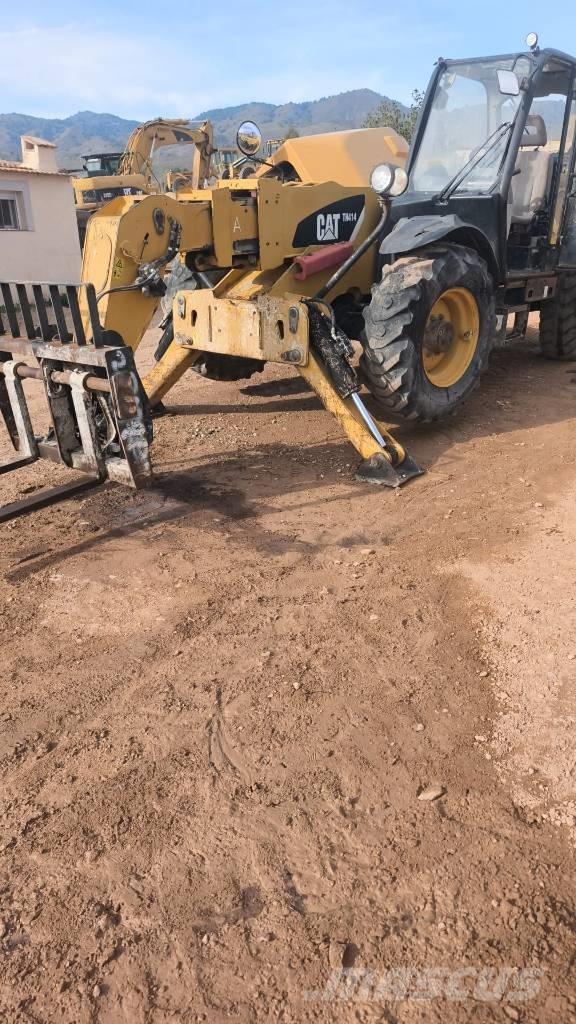 CAT TH 414 Телескопични товарачи