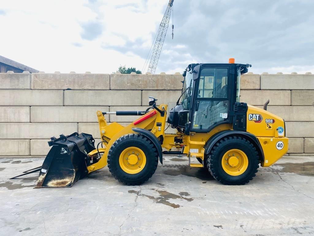 CAT 908-14a Колесни товарачи