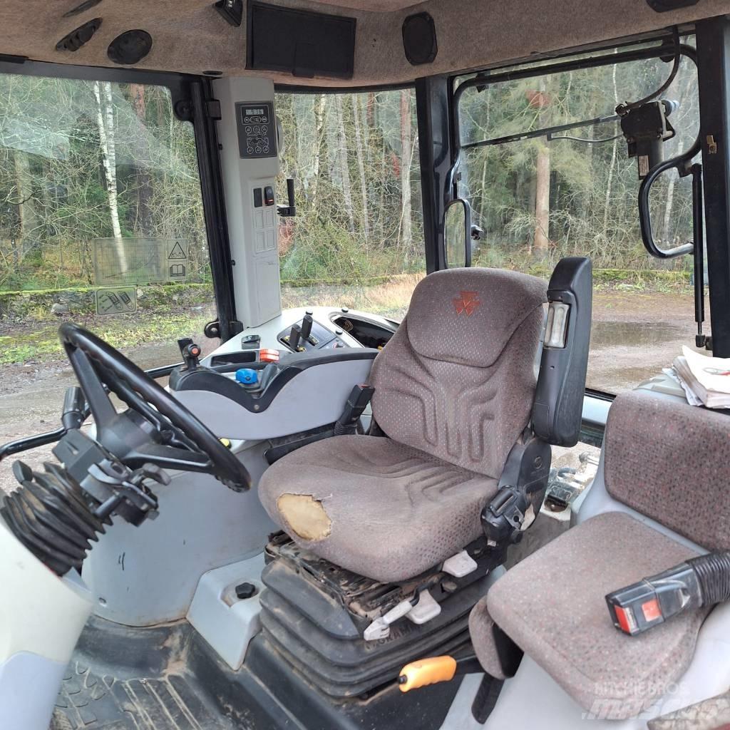 Massey Ferguson 6455 Трактори