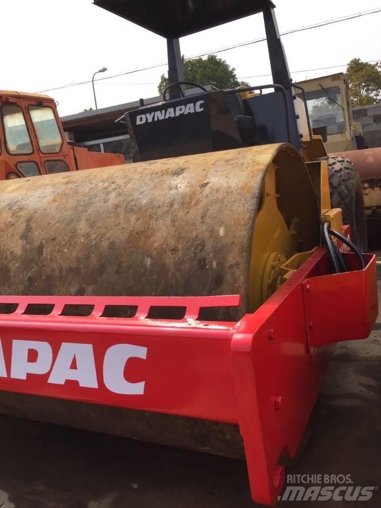 Dynapac CA 25 D Еднобарабанни ролки
