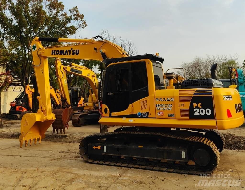 Komatsu PC200 Верижен екскаватор