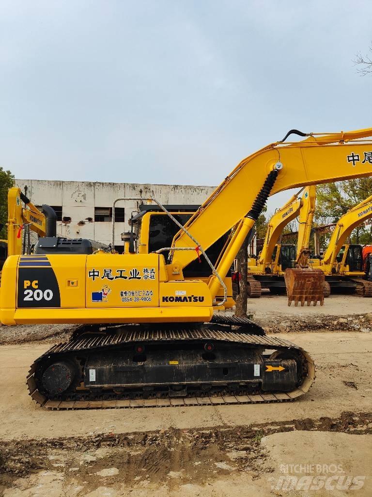 Komatsu PC200 Верижен екскаватор