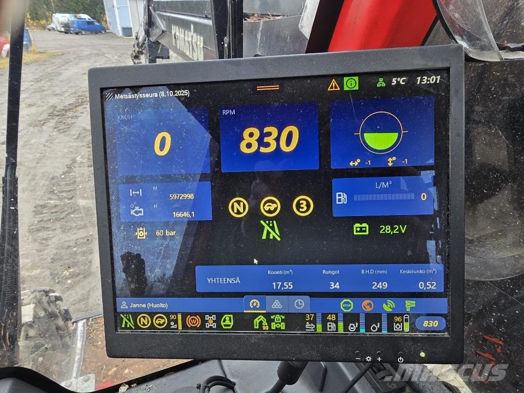 Komatsu 911.7 Харвестери