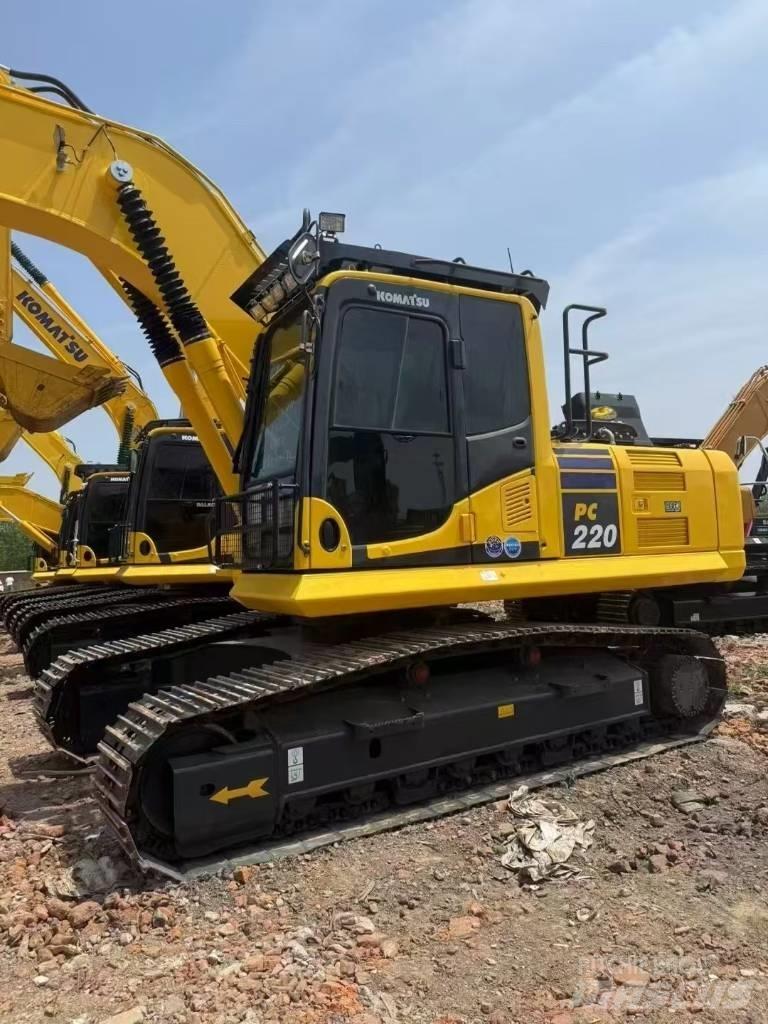 Komatsu 220LC-8 Верижен екскаватор