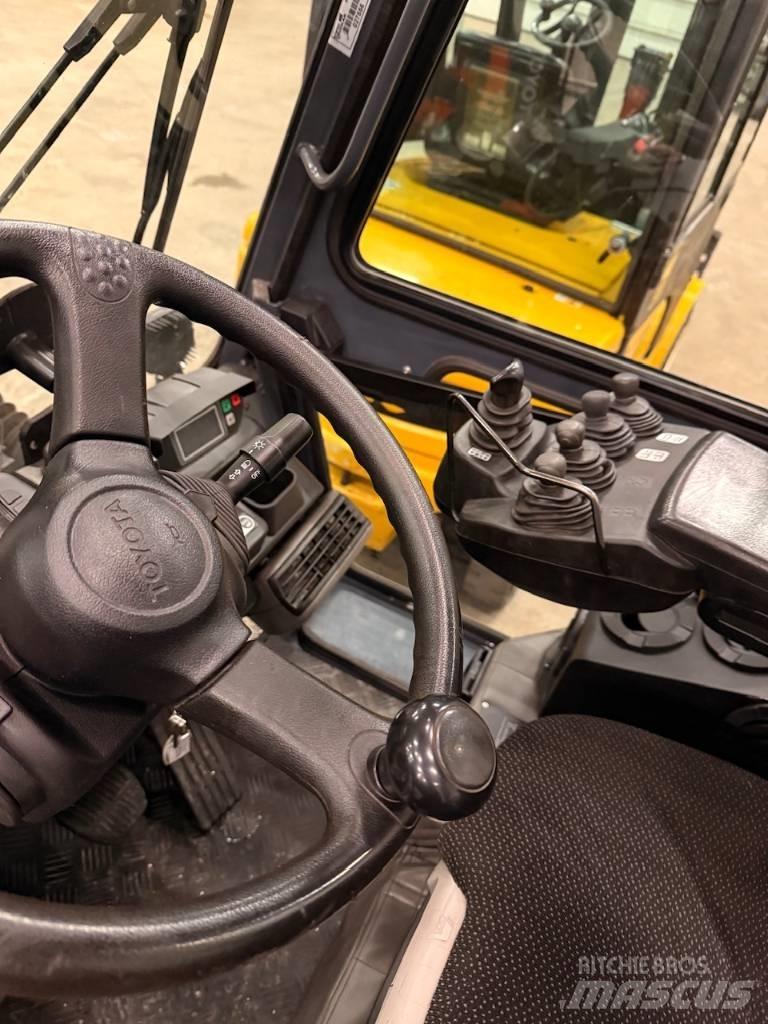 Toyota 7FDA50 Дизелови камиони