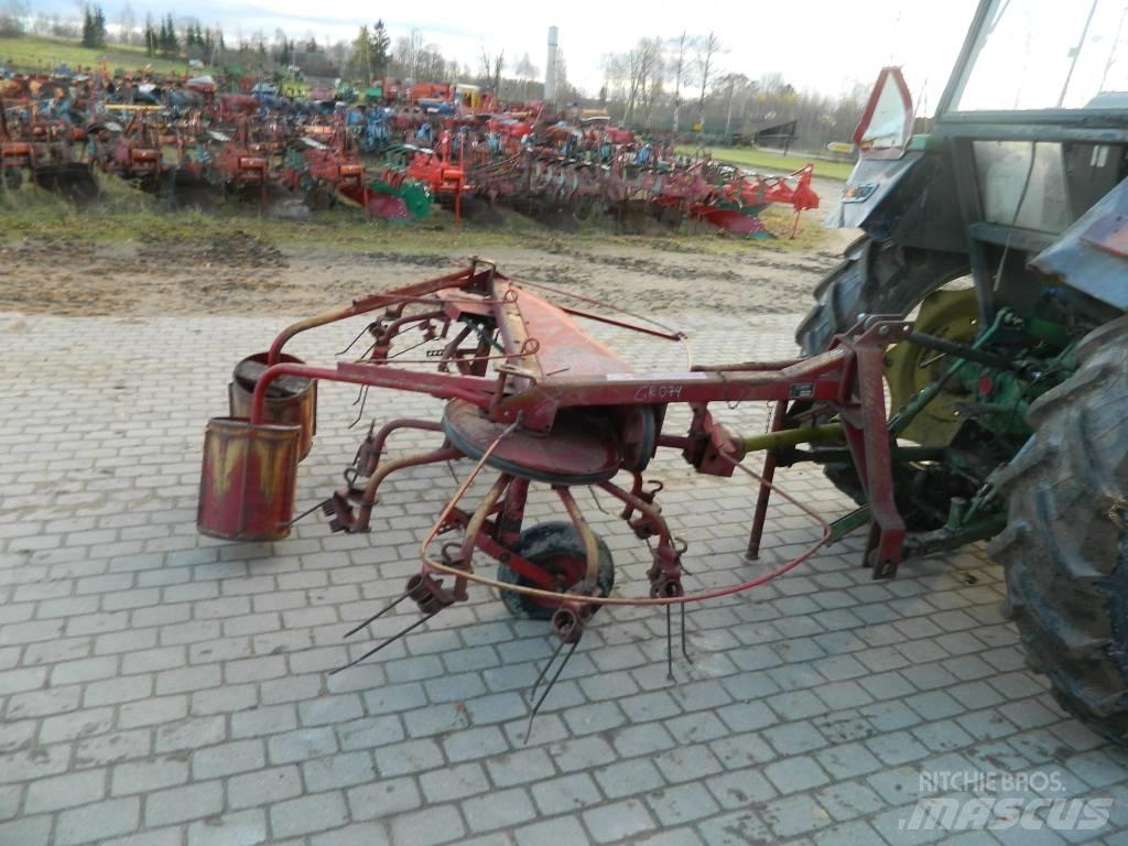 JF CR 320 Гребла и сенообръщачки