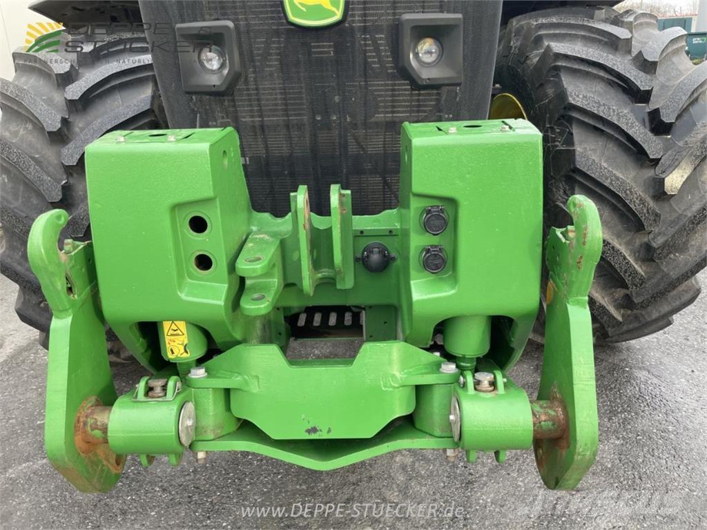 John Deere 8R 340 Трактори