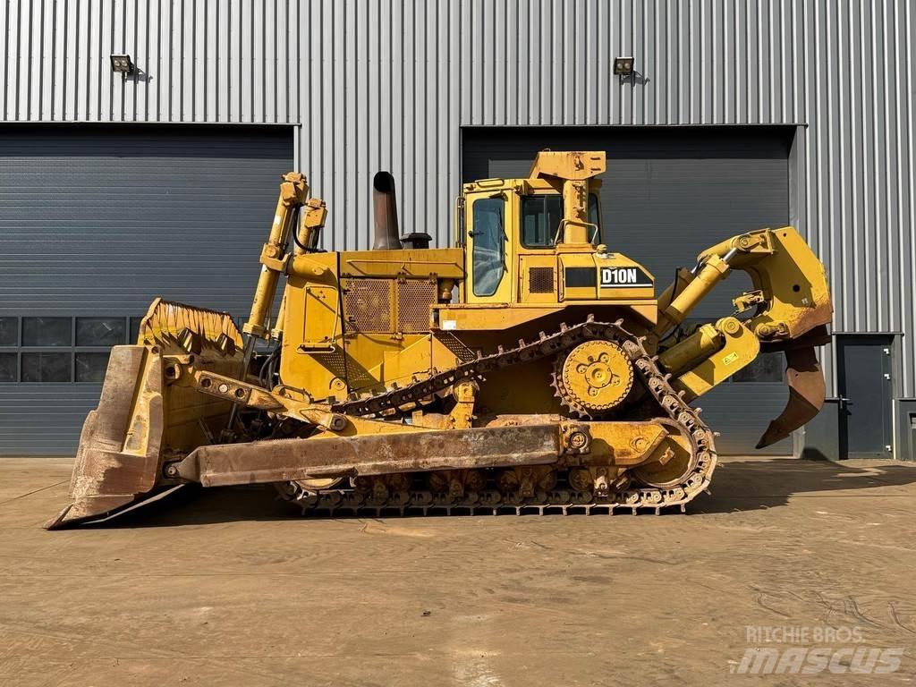 CAT D10N Верижни булдозери
