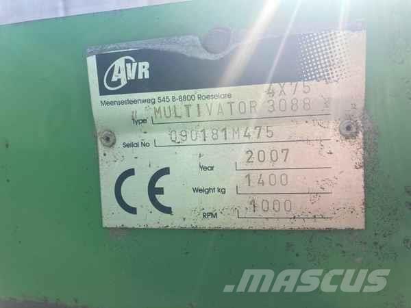 AVR - Multivator Машини за събиране на картофи - Други