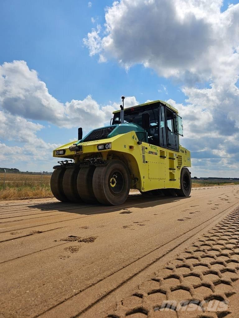 Ammann ART 240 Пневматични гумени  ролки
