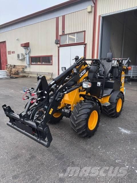 JCB 403 E Мини товарачи
