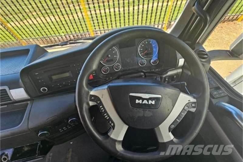 MAN 26 SERIES Други