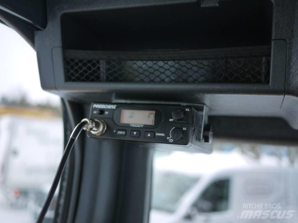 Hyundai R 55W-9A Колесни екскаватори