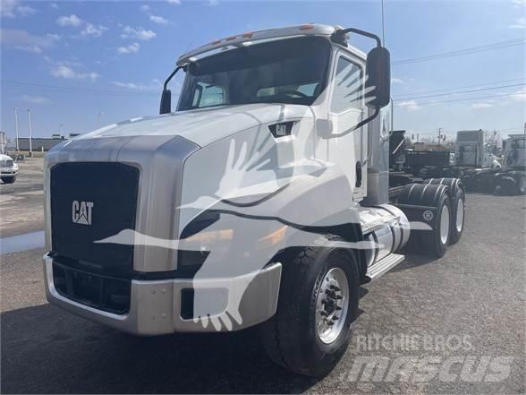 CAT CT660 Влекачи