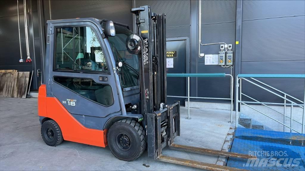 Toyota 02-8 FDF 18 Дизелови камиони