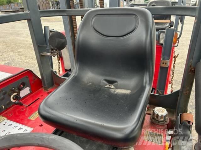 Moffett M5500 Камиони за херавни местности