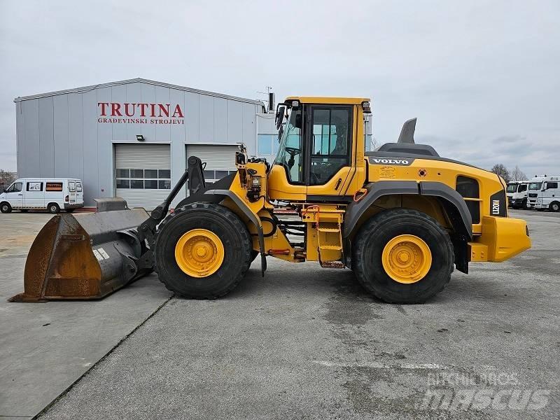Volvo L 120 H Колесни товарачи