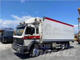 Mercedes-Benz 2435L Хладилни контейнери