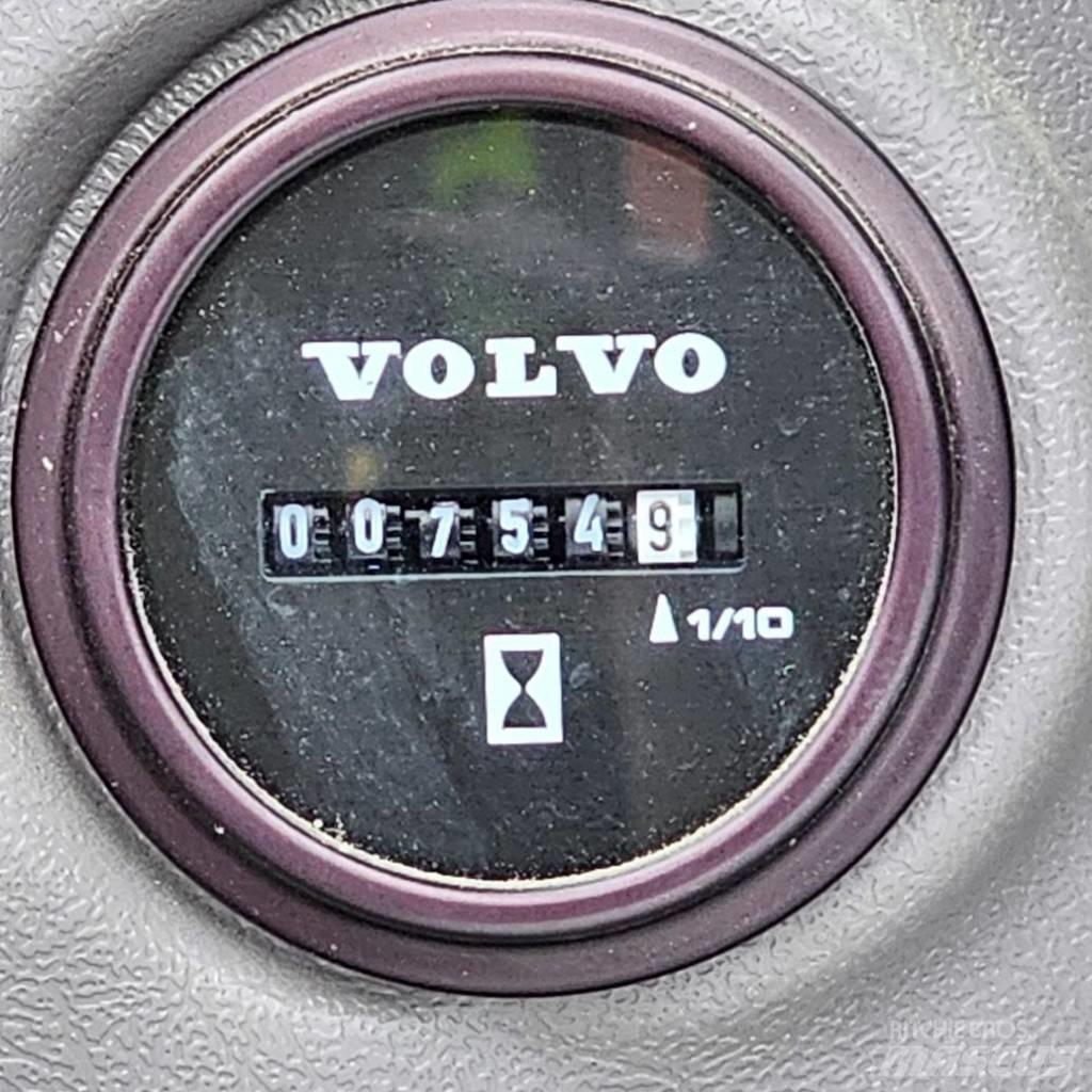 Volvo EC250-D7 Пилоти
