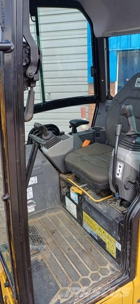 CAT 301.6 Мини екскаватори < 7 т