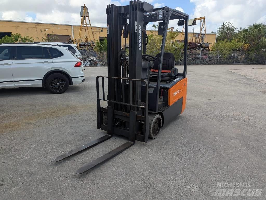Doosan B 15 T-7 Електрически вилични кари-повдигачи