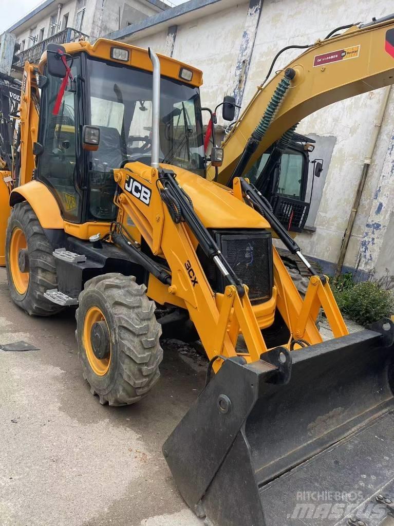 JCB 3 CX Товарач със заден ексватор