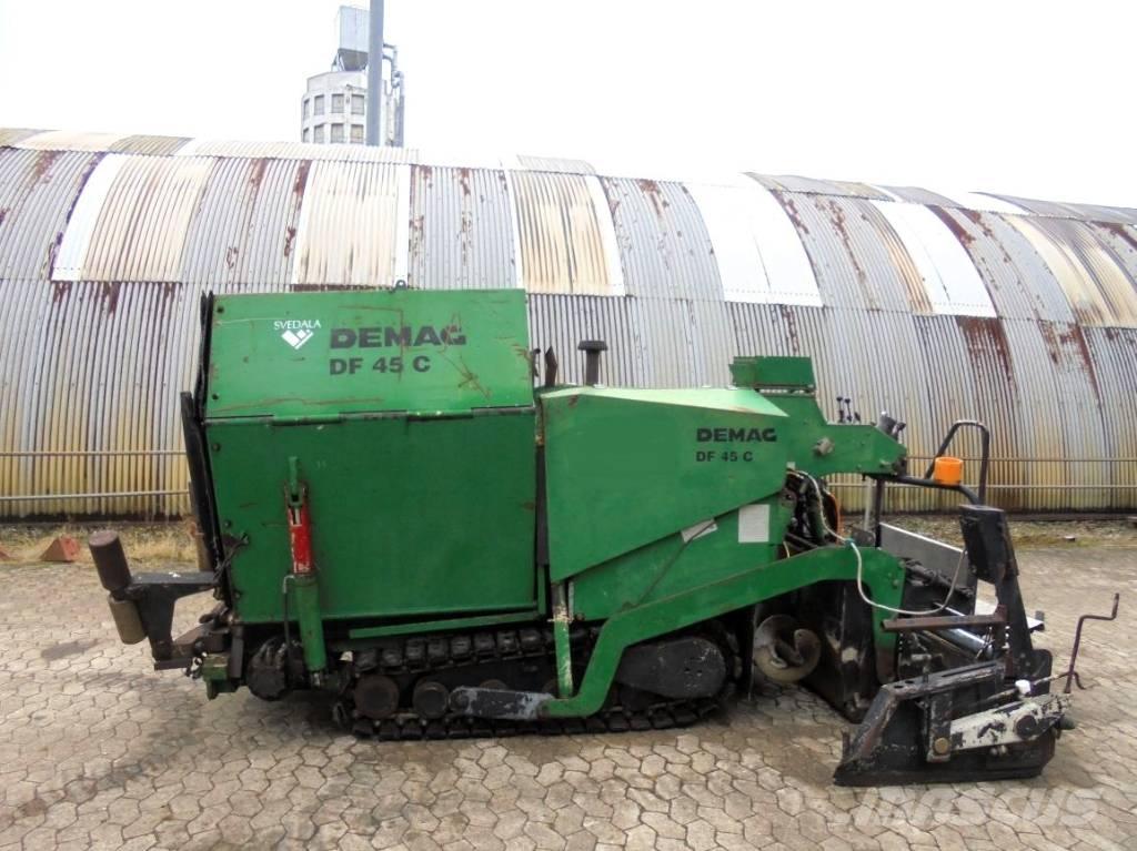 Demag DF 45 C Машини за асфалт