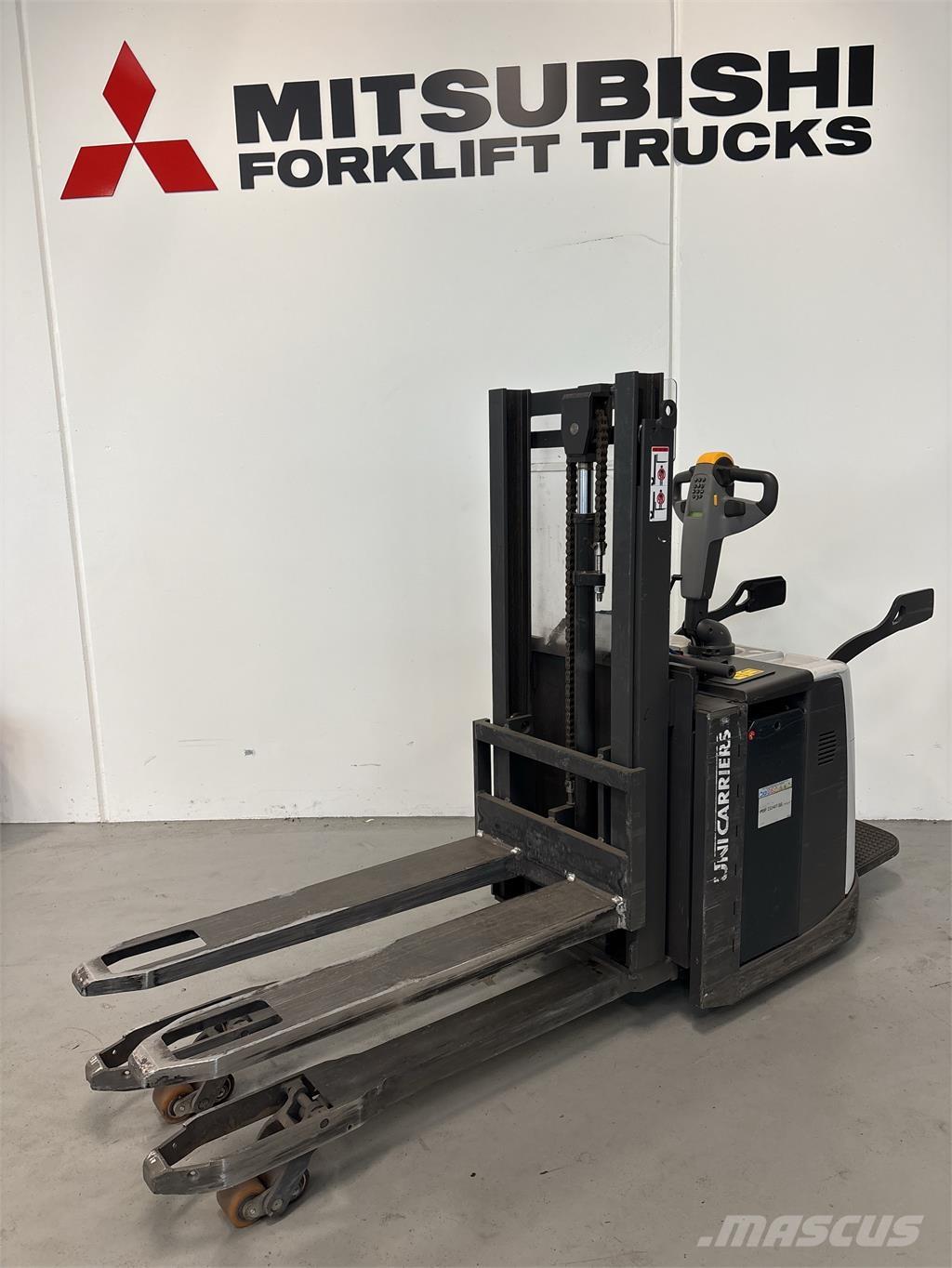 Atlet PDP200 Самоходни товарачи