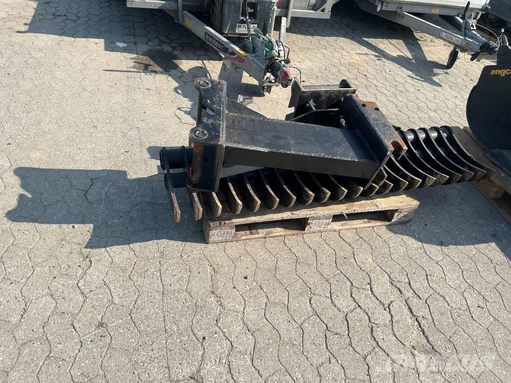 Takeuchi TB 260 Мини екскаватори < 7 т