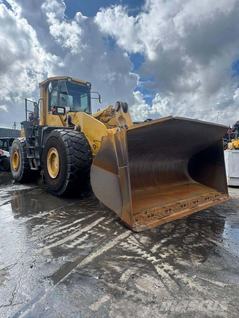 Komatsu WA 320-8 Колесни товарачи