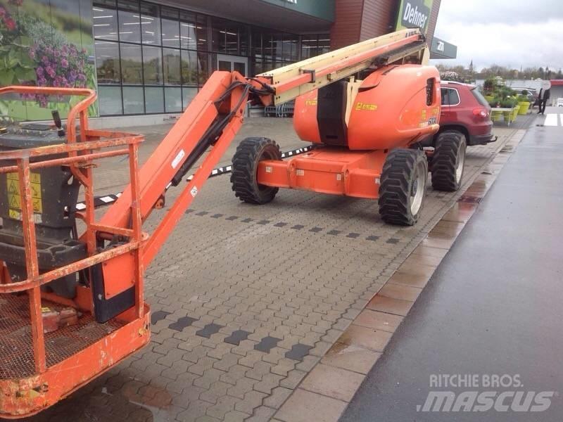 JLG 600 AJ Съчленени стрелови подемници