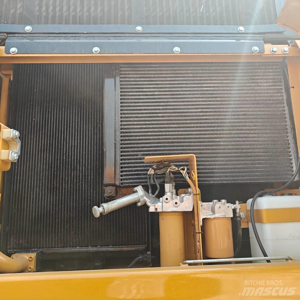 CAT 336D Верижен екскаватор