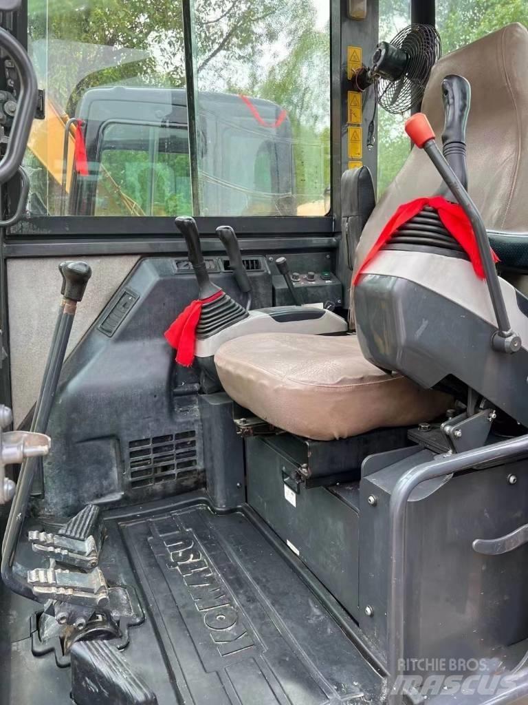 Komatsu PC56-7 Верижен екскаватор