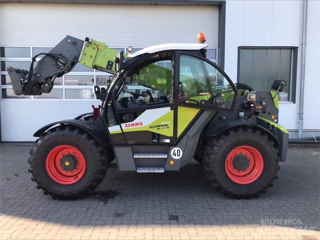 Liebherr T46-7S Телескопични товарачи