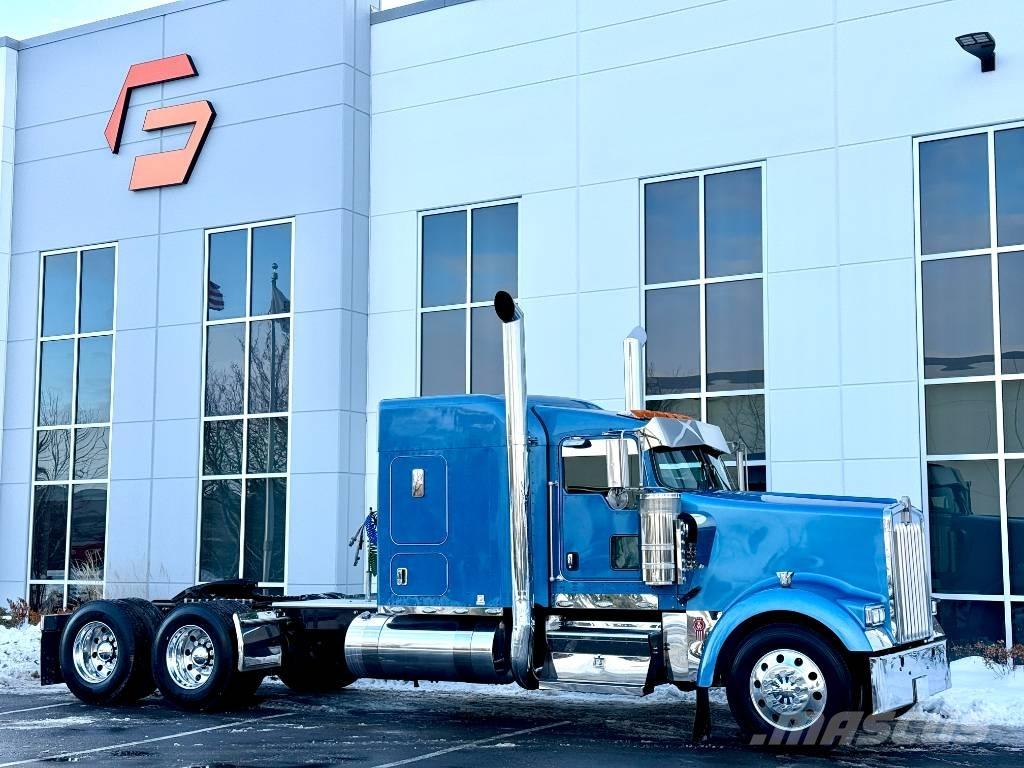 Kenworth W 900 Влекачи