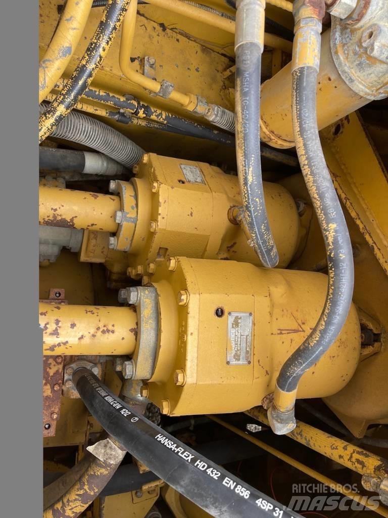 CAT 992 C Колесни товарачи