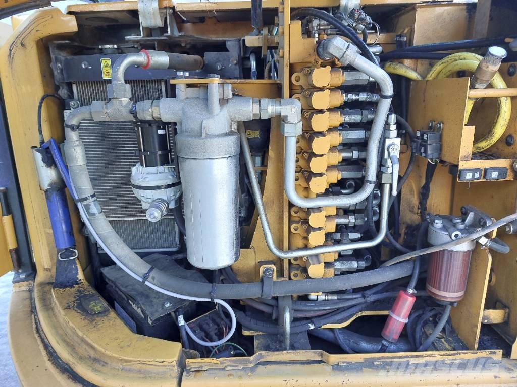 CAT 308E Средни екскаватори 7т - 12т