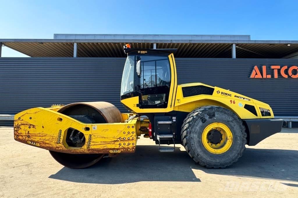 Bomag BW 226 BVC-5 Еднобарабанни ролки
