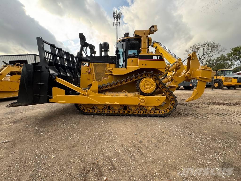 CAT D 9 T Верижни булдозери
